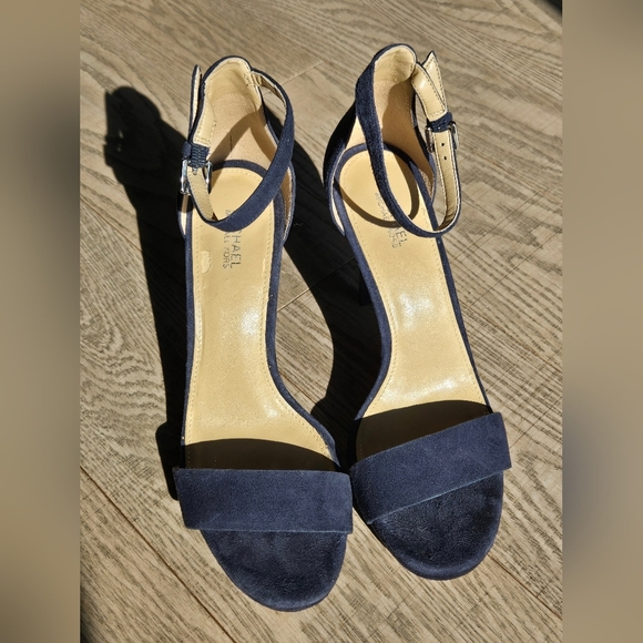 Michael Kors | 'Hutton' Dark Blue Suede Sandals, Size 8.5 - Picture 8 of 8